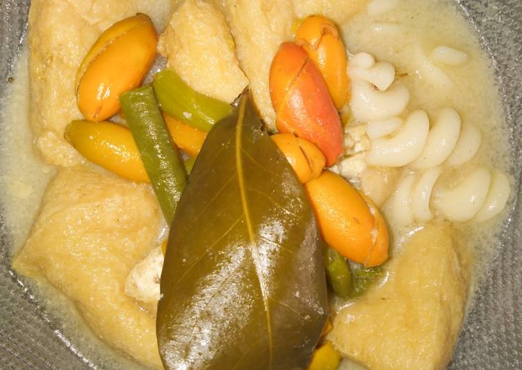 Lodeh tahu dan kulit mlinjo