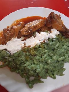 Spenótos nokedli köret recept fotója