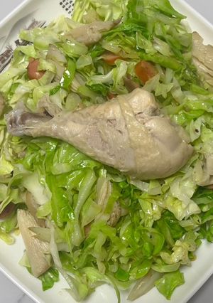 Una foto de Repollo con Pollo