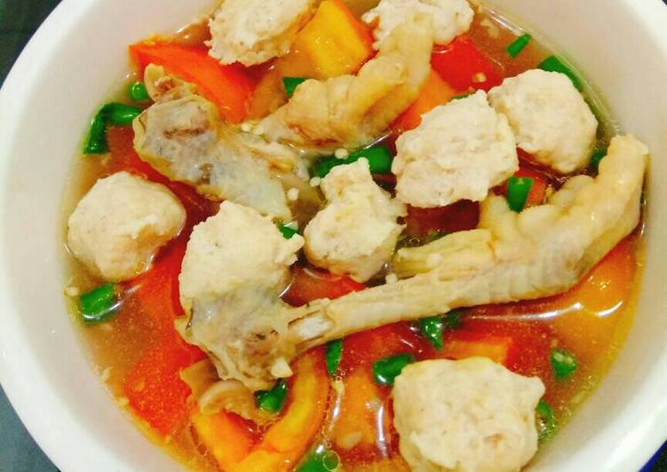 Sup tomat siram(bakso ayam ceker)