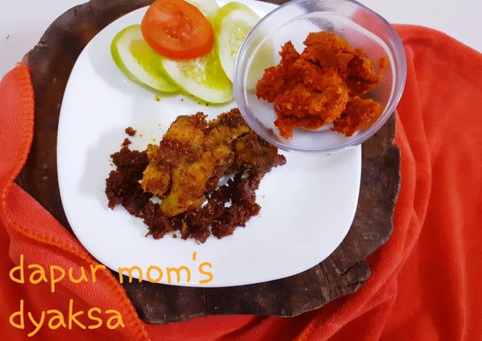 Ayam goreng sambal bawang