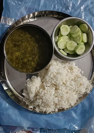 दाल चावल (dal chawal recipe in Hindi) रेसिपी मुख्य फोटो