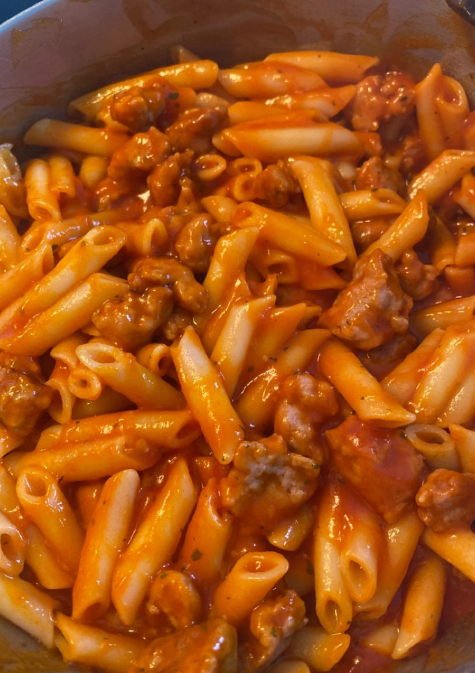 Una foto de Macarrones con longanizas
