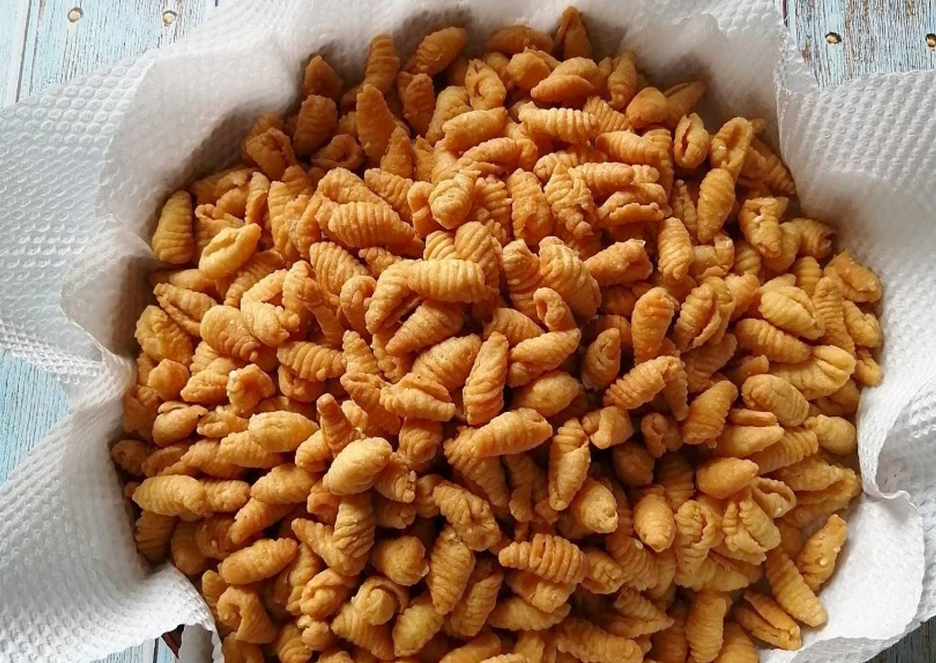 Kuih Siput Lemak Manis