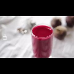 A picture of Strawberry beet detox smoothie.