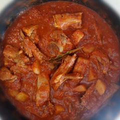 A picture of Fluffy's Jamaican inspired goat curry.