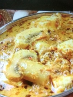 A picture of Mushroom paneer.
