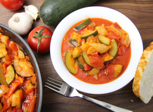 Cukkinis lecsó recept fotója