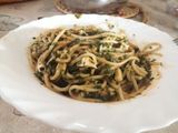 Espaguetis con espinacas y pollo
