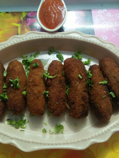 ரஸ்க் வெச் ஃபிங்கர்ஸ்(leftover rusk veg fingers) செய்முறை முக்கிய புகைப்படம்