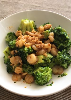 Foto principal de Brócoli con gambas al ajillo