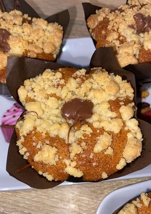 Une photo de Muffins crumble fourrés au chocolat 🍫🥮