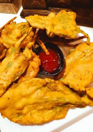 A picture of Palak Pakoray.