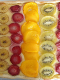 Una foto de Hojaldre de frutas y crema