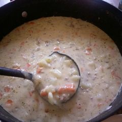 A picture of Cheeseburger soup.
