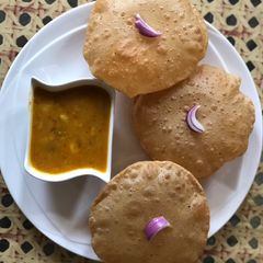 Aloo Puri A picture of Aloo Puri.