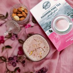 A picture of کشمیری چائے (Pink Tea).