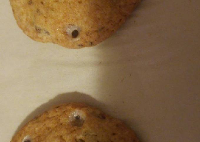 Halloween Eyeball Chocolate Chip Cookies