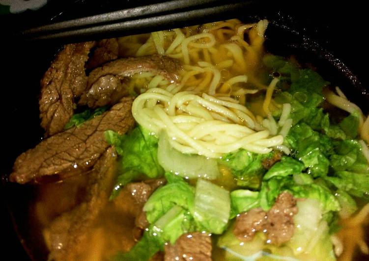 Recipe of Favorite Pinoy Mami (street style ramen noodles)