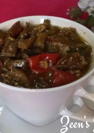 A picture of Green Chillies and Tamarind Pickle.