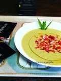 Crema de habas y guisantes frescos de la huerta
