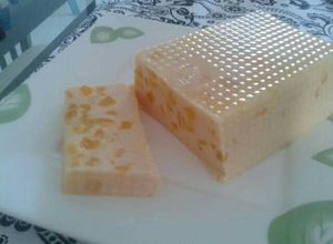 Una foto de Gelatina de piña en almíbar