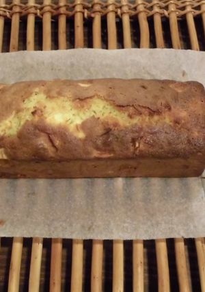 A picture of Apple and sweet potato cake.