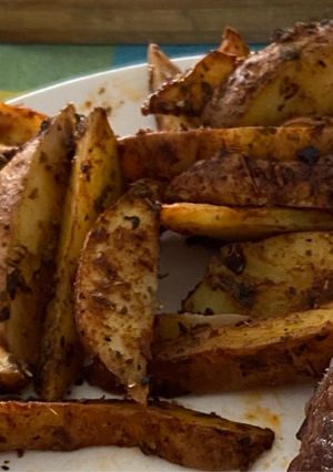 Una foto de Papas al horno - Tasty