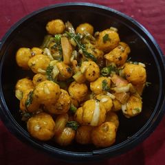 A picture of Cheese balls chaat.