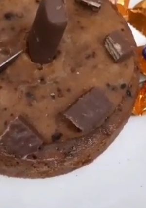 बिना ओवन के बिस्कुट केक (Bina oven ke biscuit cake recipe in Hindi) रेसिपी मुख्य फोटो