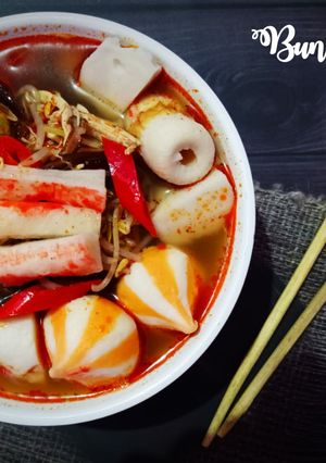 Foto resep Ramyeon Dalkgaejang (라면 닭개장)