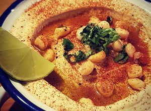 Una foto de Hummus Tahini /‎ بطحينة حُمُّص (Vegan)