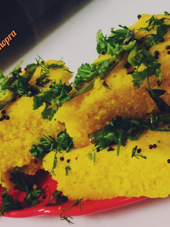 ढोकला (dhokla recipe in Hindi) रेसिपी मुख्य फोटो