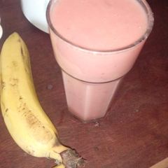 A picture of Banana and water melon smoothiee#theme challange.