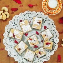 A picture of Kaju Barfi.