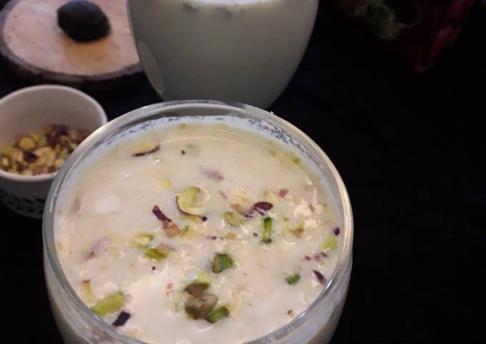 Steps to Make Homemade Thandai is a traditional mix dryfrurits drink for Breakfast Food
