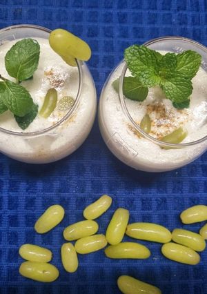A picture of Green Grapes Lassi.