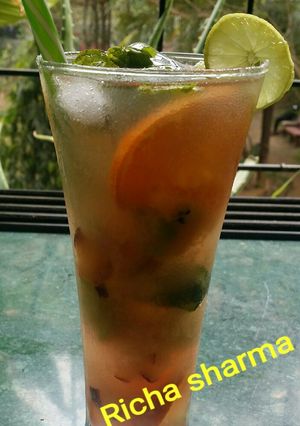 A picture of Morning glory majito.