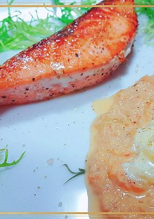 Una foto de Salmón rosado & crema de Camarón