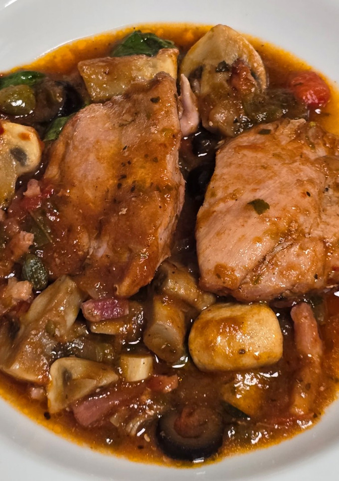 Una foto de Pollo a la cacciatore