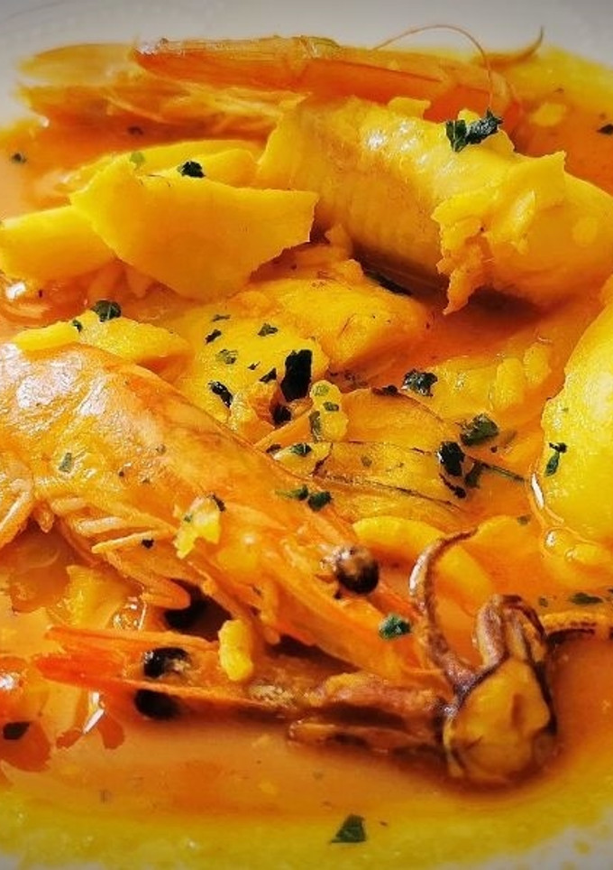 Una foto de Arroz a la Marinera con Patatas