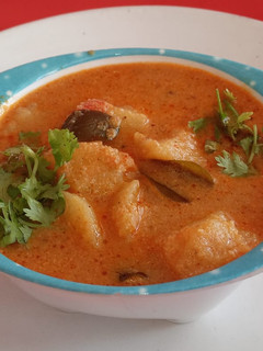உருளைக்கிழங்கு குருமா (Urulaikilanku kuruma recipe in tamil) செய்முறை முக்கிய புகைப்படம்