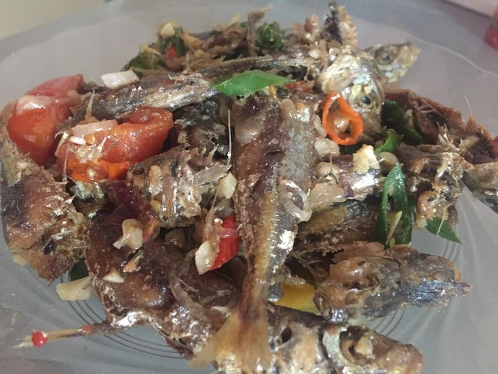 Cara Mudah Membuat Resep  Pindang tumis pedas kering yang Bikin Ngiler, Enak