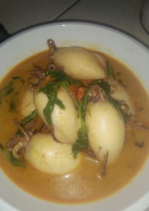 Foto resep Gulai cumi isi tahu dan telur,instant