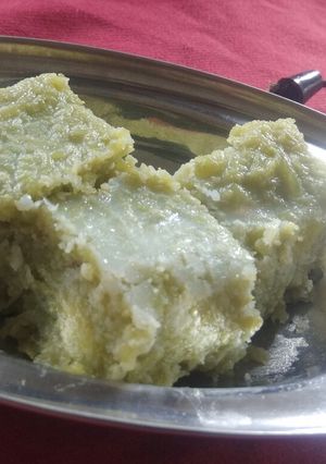 દૂધી નો હલવો (Dudhi no Halwo Recipe in Gujarati) રેસીપી મુખ્ય ફોટો