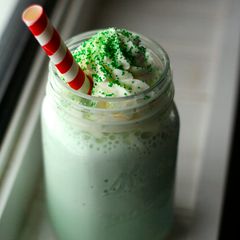 A picture of DIY Shamrock Shake.