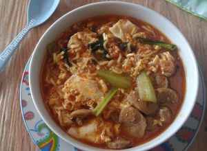 Foto resep Seblak Mie Instan Poll Pedas