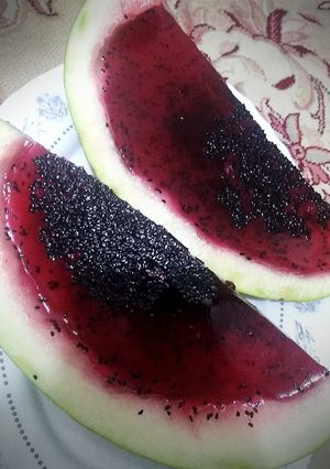 عکسی از دستور ژله داخل پوست هندوانه