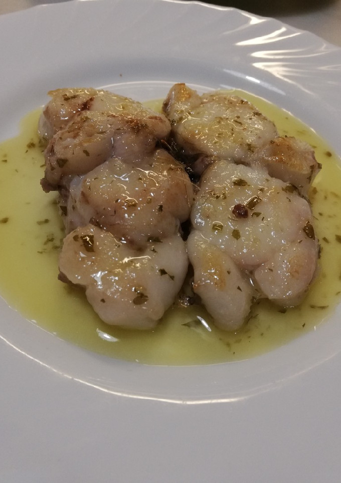 Una foto de Rape a la plancha con aliño
