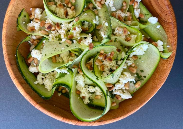 Moyen le plus simple pour Préparer Parfait Salade courgette fêta